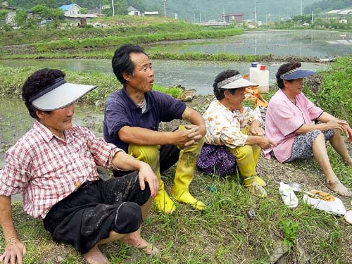 노동 중이든 후든간에 휴식은 꿀맛입니다. 휴식은 일하는 사람의 권리입니다. 